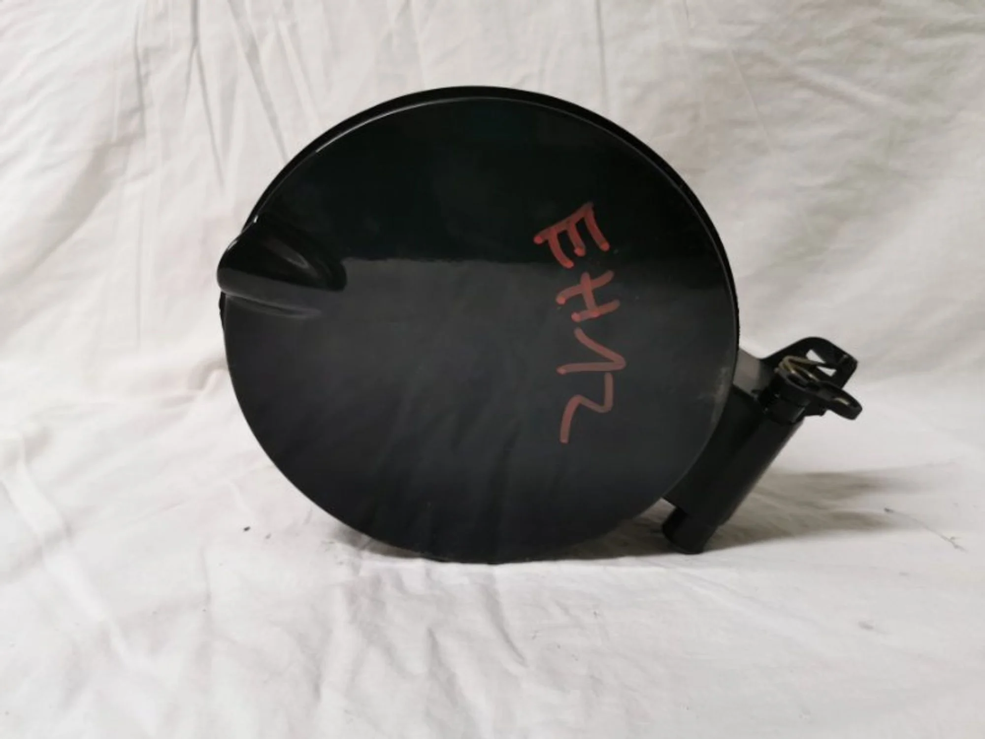 Лючок бензобака Ford Focus 3 1746394