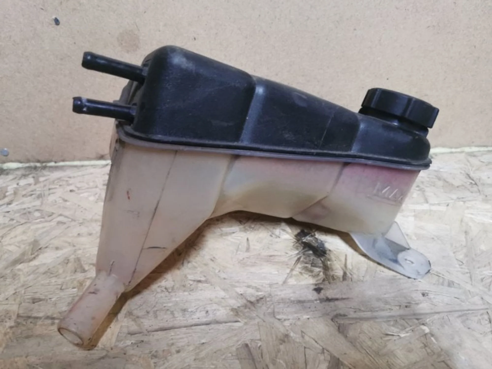 Бачок расширительный Ford Mondeo 3 1117755