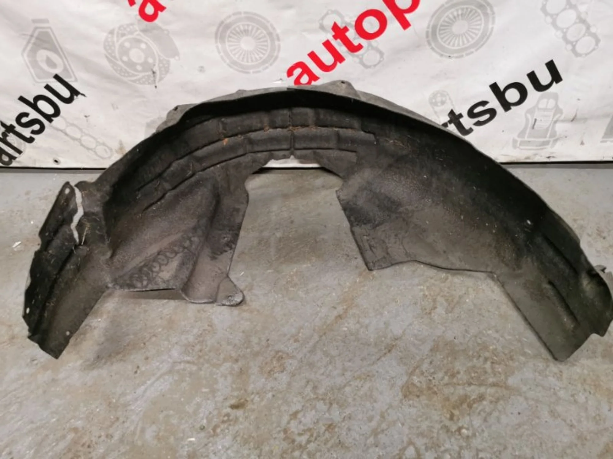 Подкрылок ( локер ) Ford Focus 3 1852051, задний правый