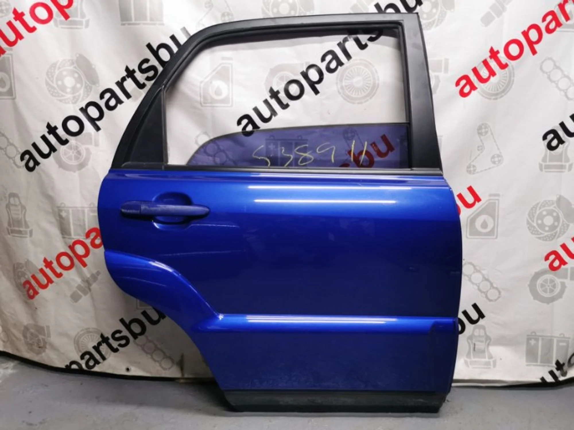 Дверь Kia Sportage 770041F050, задняя правая