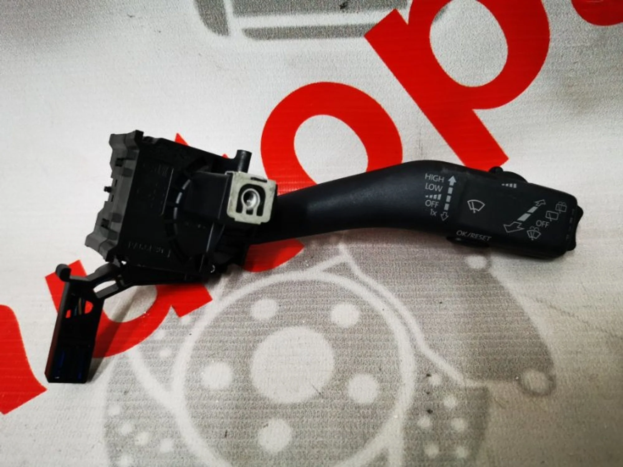 Подрулевой переключатель дворников Skoda Octavia 1K0953519J