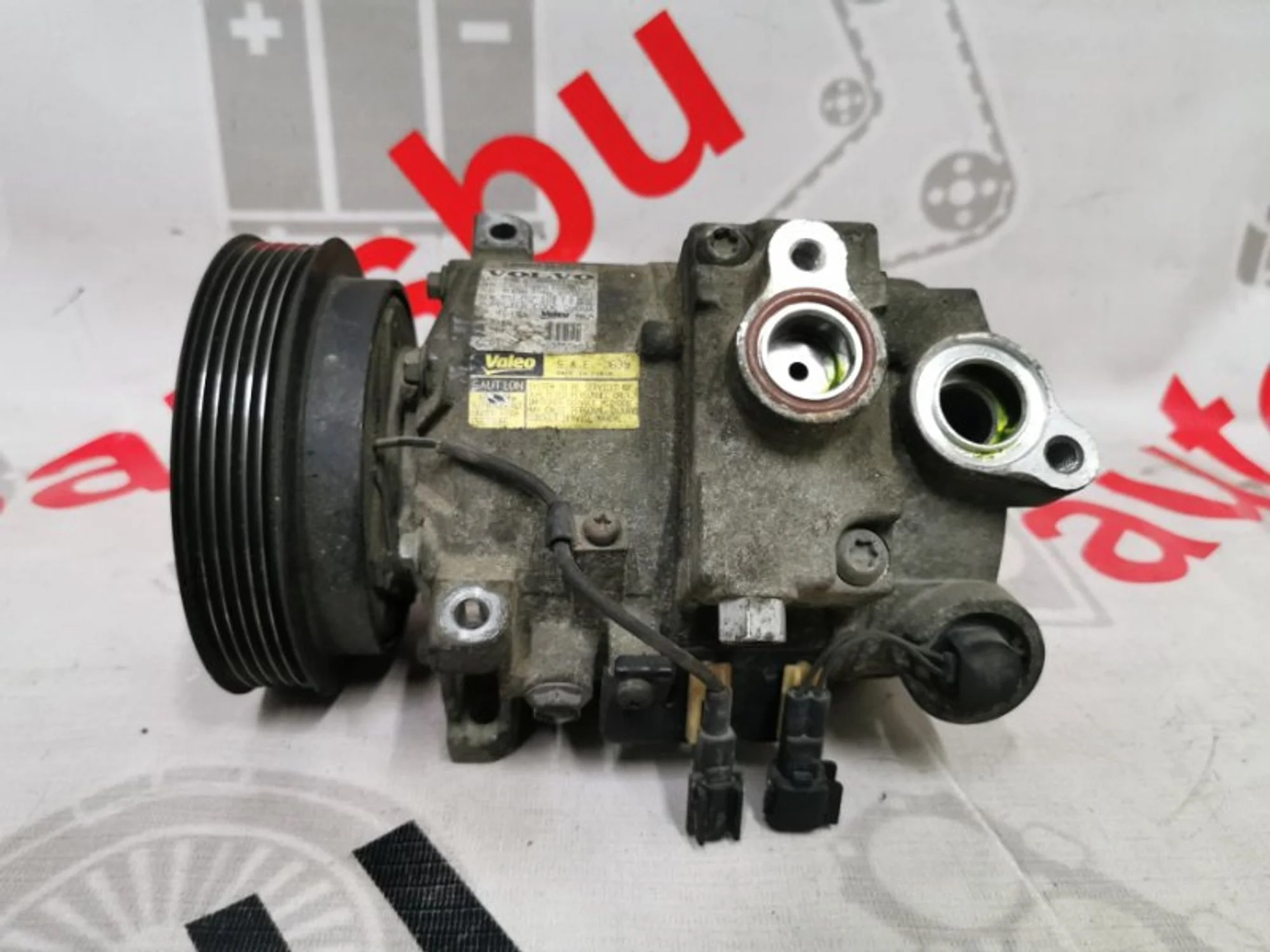 Компрессор кондиционера Volvo S80 31250520