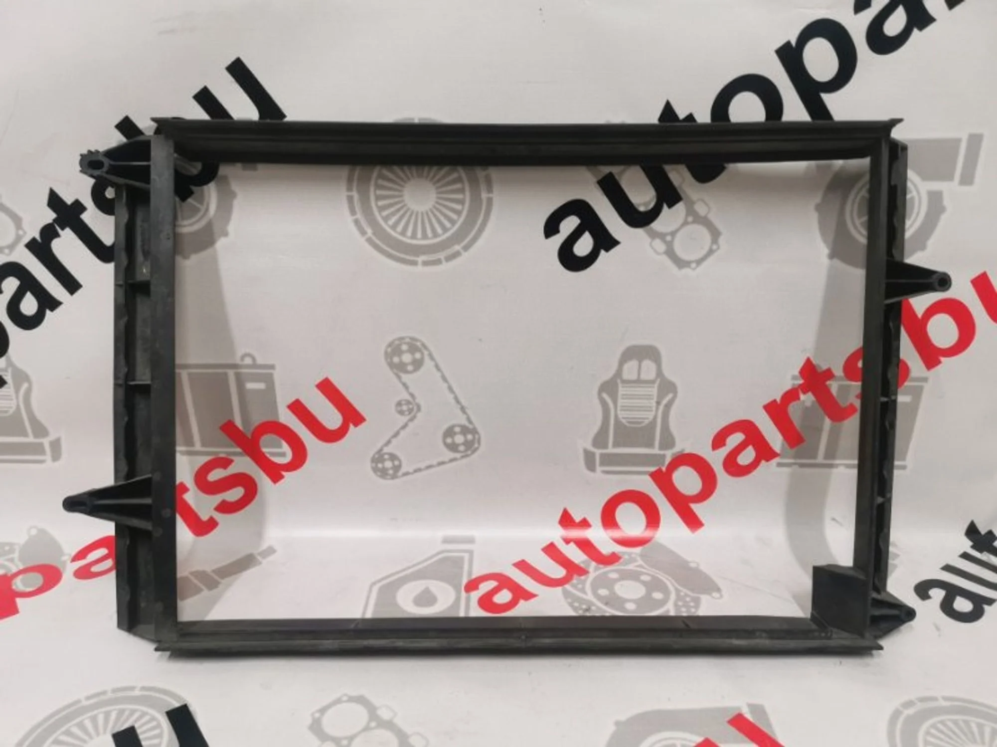 Рамка радиатора Volvo S60 1 2000-2009 30730522
