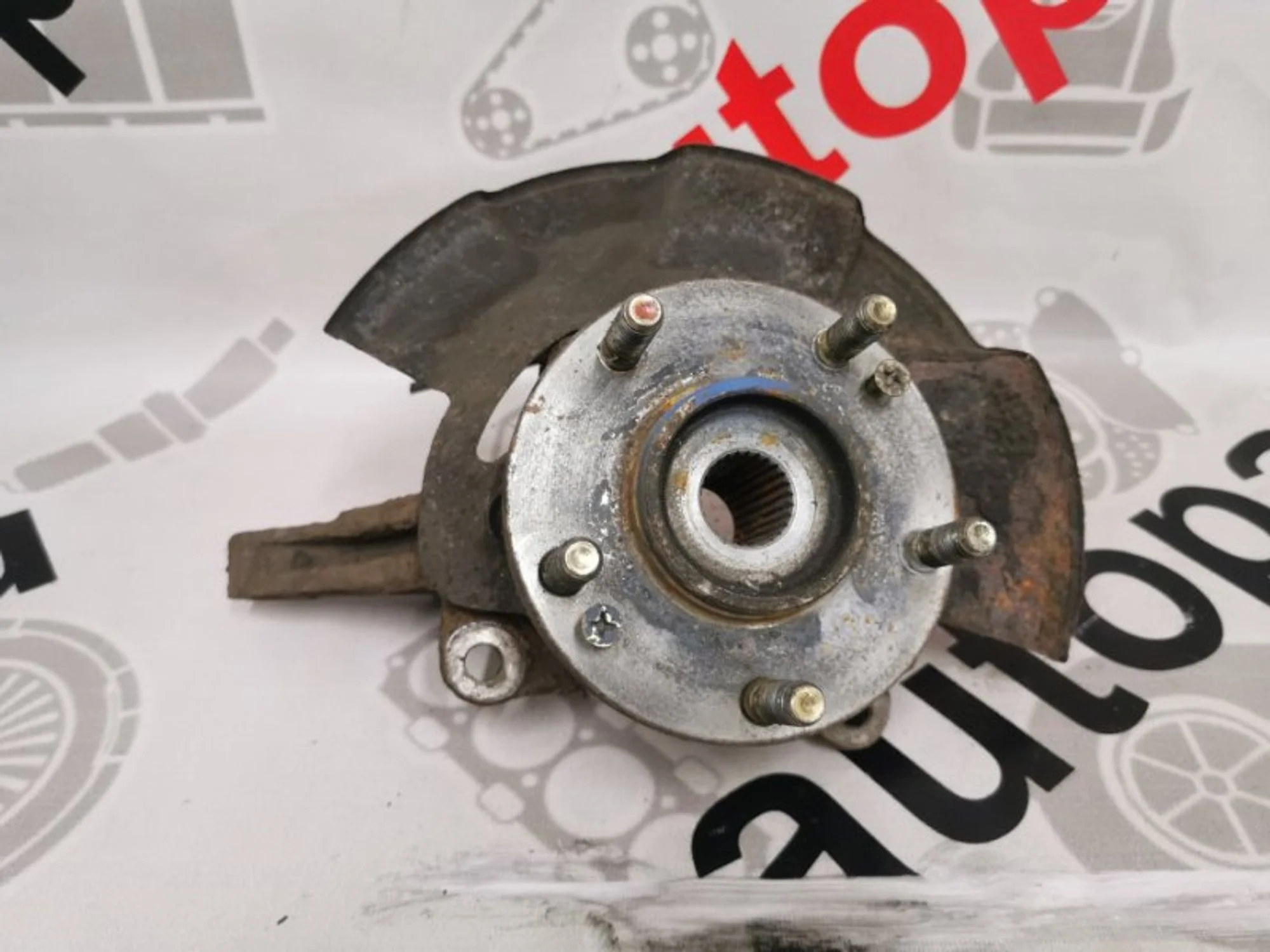 Кулак поворотный Hyundai Tucson 517152E100, передний левый