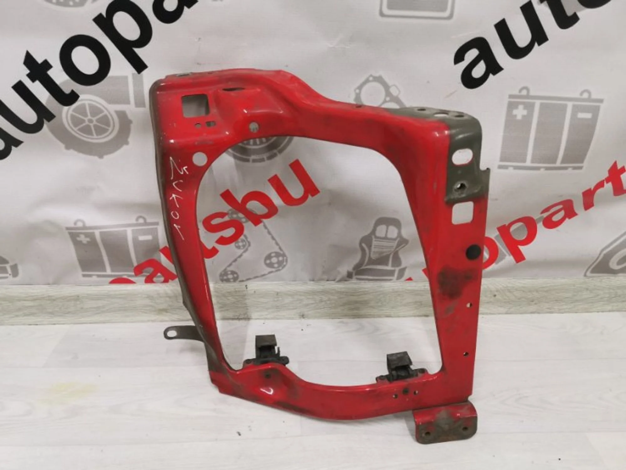 Панель передняя (Телевизор) Ford Transit 2006-2013 1816788, правый
