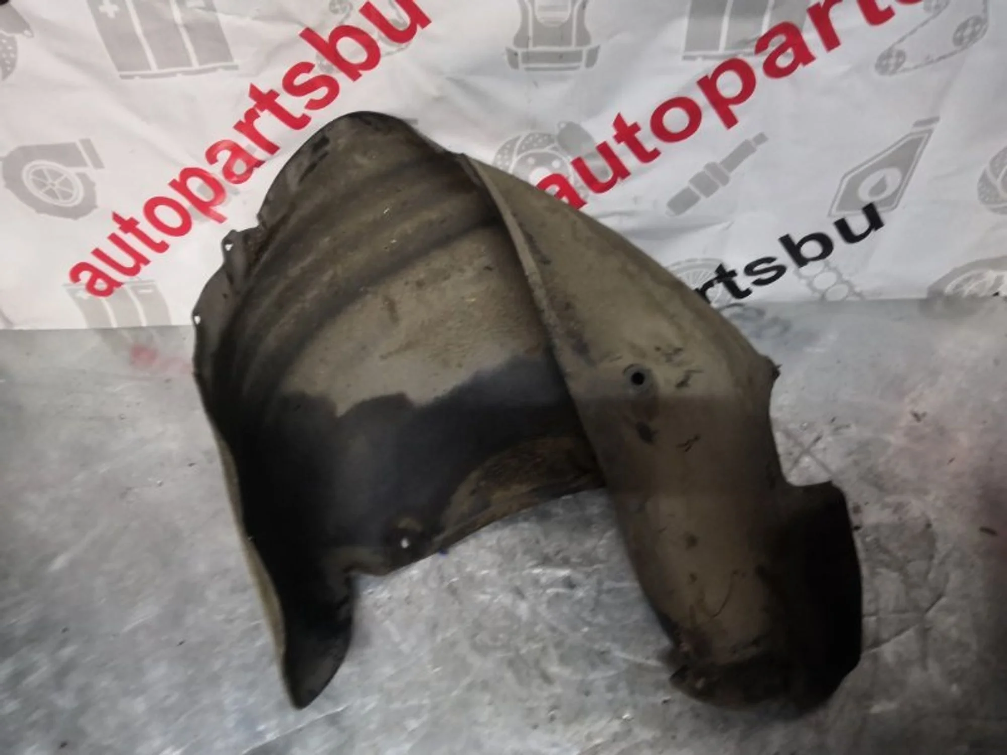 Подкрылок ( локер ) Volkswagen Touareg 7L6810972A, задний правый