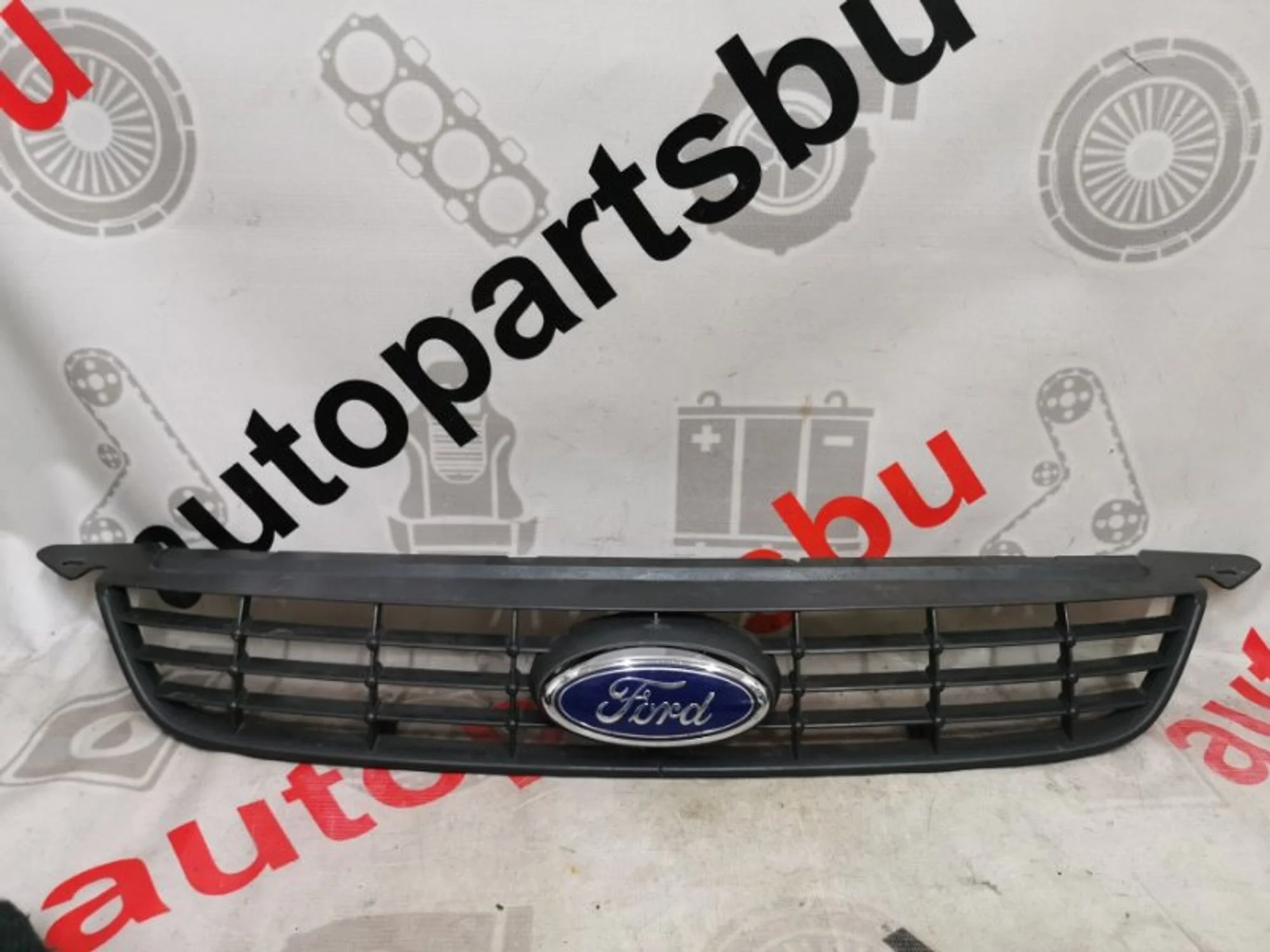 Решетка радиатора Ford Focus 2