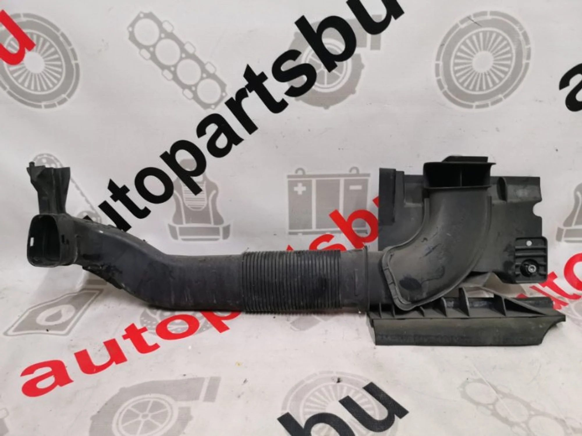 Воздухозаборник Ford Mondeo 4