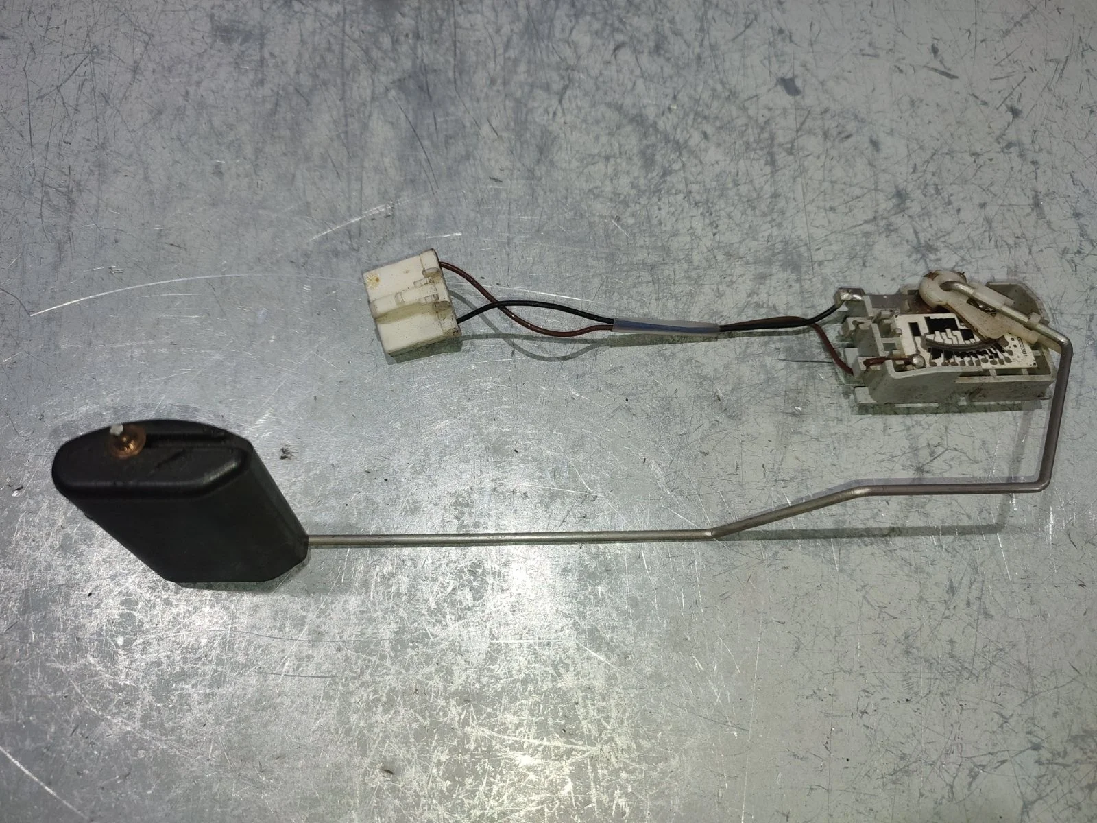 Датчик уровня топлива (топливозаборник) SsangYong Rexton 2008 Y250