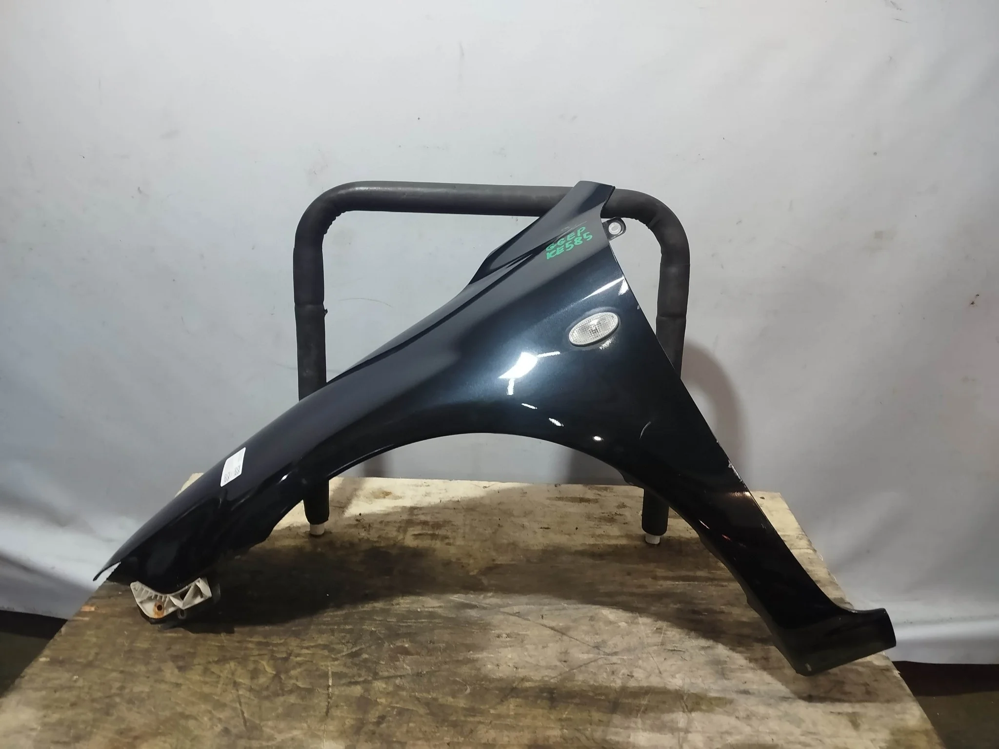 КРЫЛО MAZDA ATENZA MAZDA6 GG GG3P GG3S GGEP GGES GY GY3W GYEW GJ6A52211D ПЕРЕДНЕЕ ЛЕВОЕ черный, 16W KE585