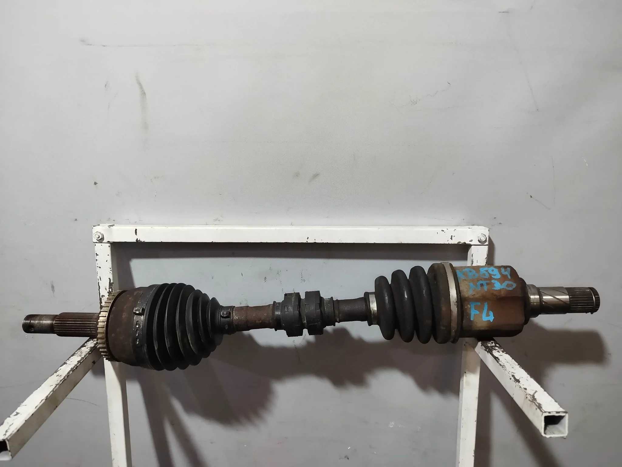 ПРИВОД NISSAN QR20-DE QR25-DE SR20-VET X-TRAIL NT30 PNT30 T30 ПЕРЕДНИЙ ЛЕВЫЙ АТМ ABS 2WD 4WD 391018H315 KB594