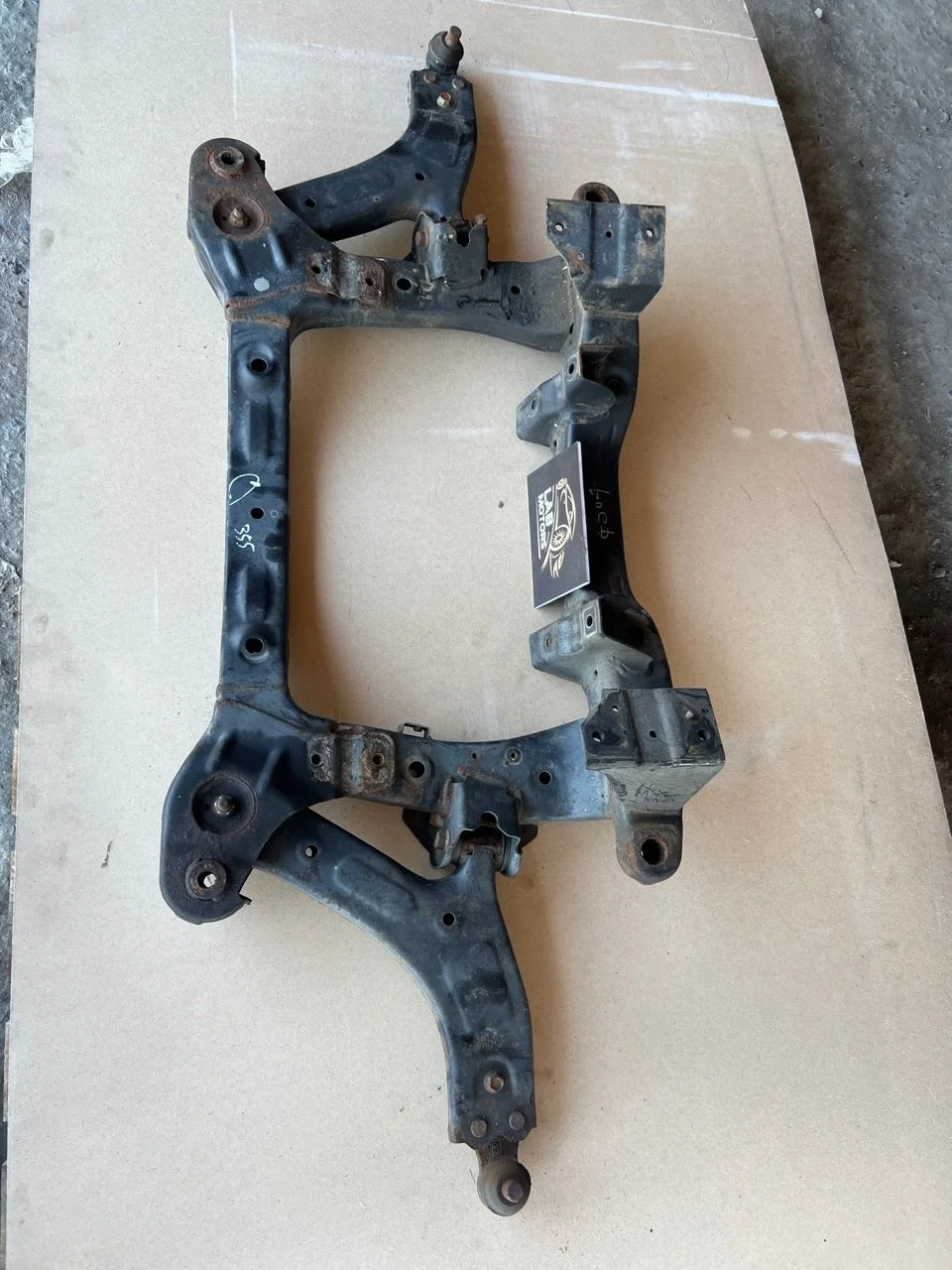 Балка подвески Подрамник Hyundai Grand Starex 2010 624104H000 TQ D4CB