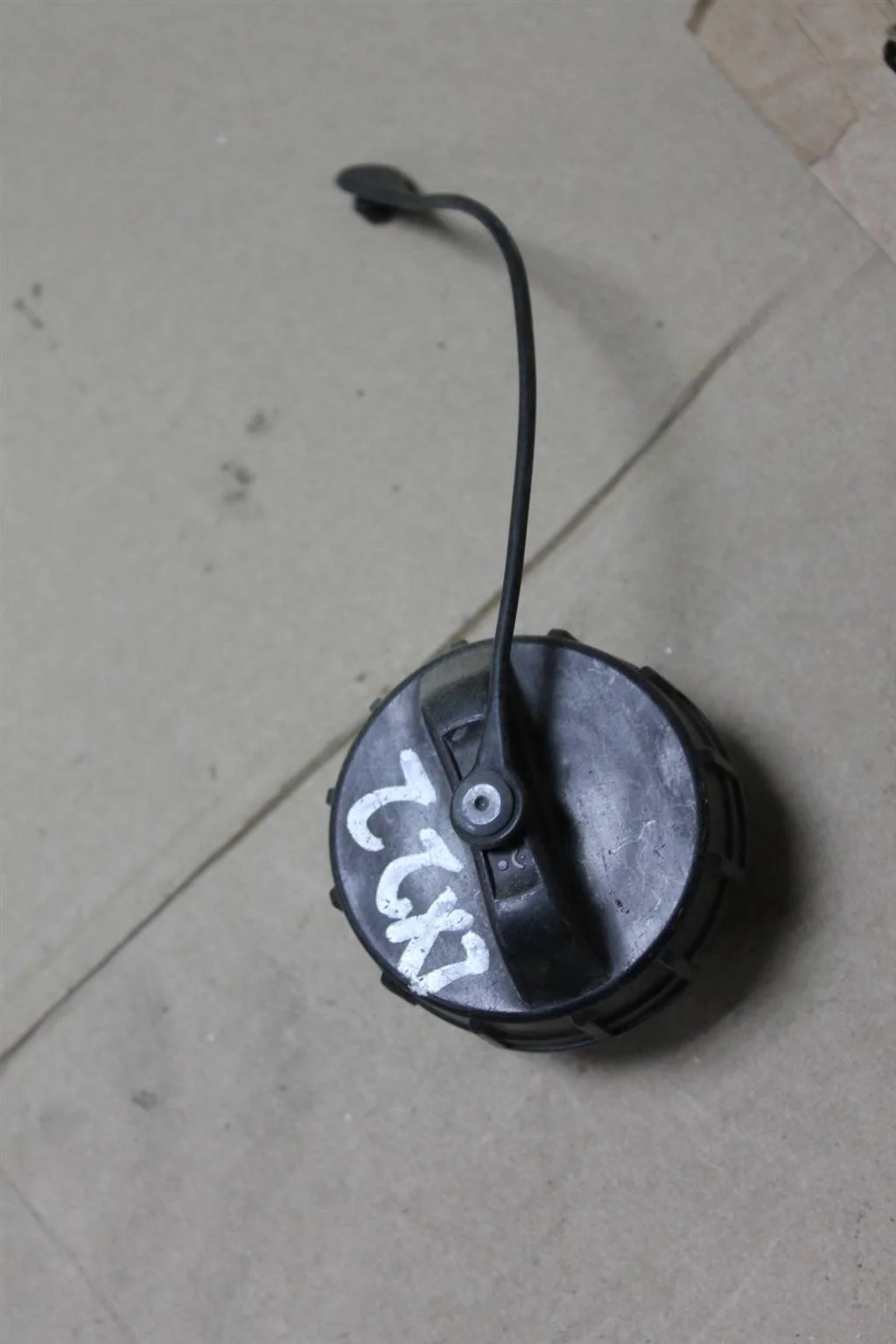 Б.у. крышка топливного бака MITSUBISHI LANCER CY2A MITSUBISHI LANCER CY2A