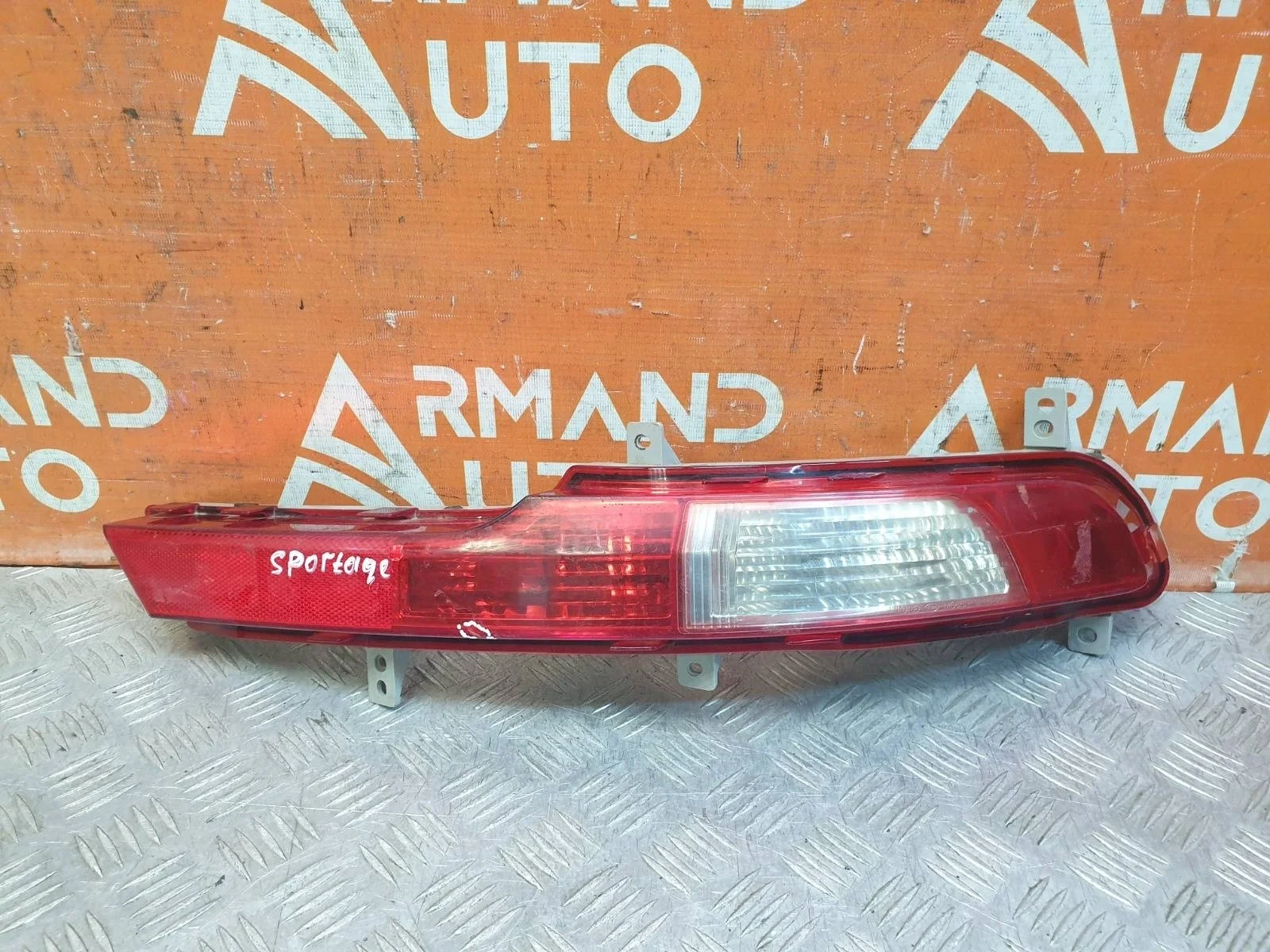 Фонарь противотуманный Kia Sportage 2010-2016 3 SL