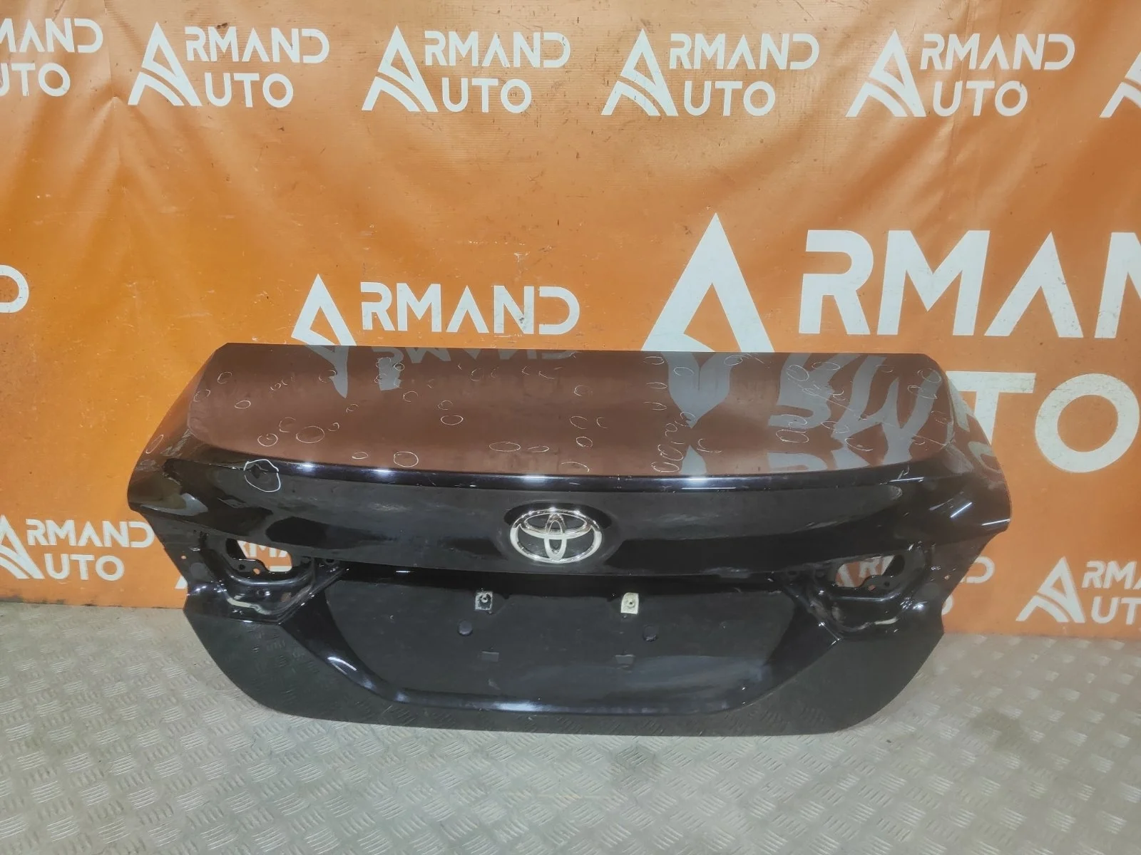Крышка багажника Toyota Camry 2017-нв 8 XV70