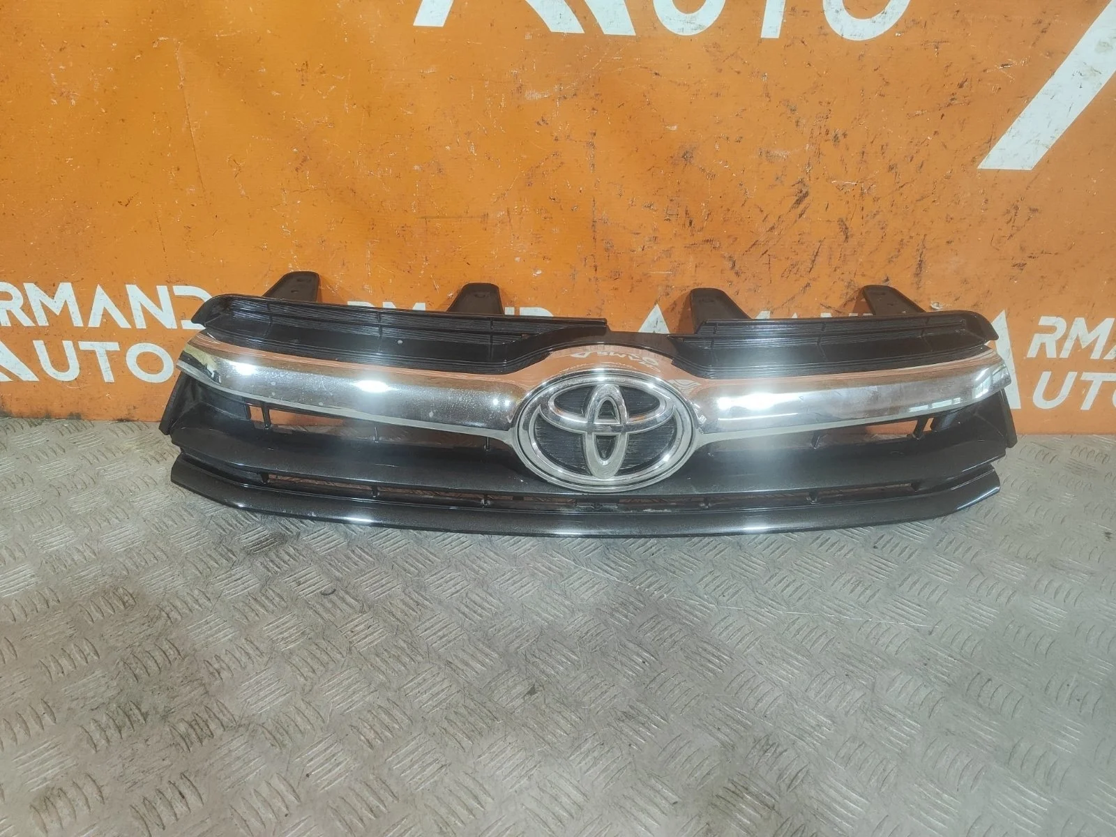 Решетка радиатора Toyota Highlander 2013-2016 U50