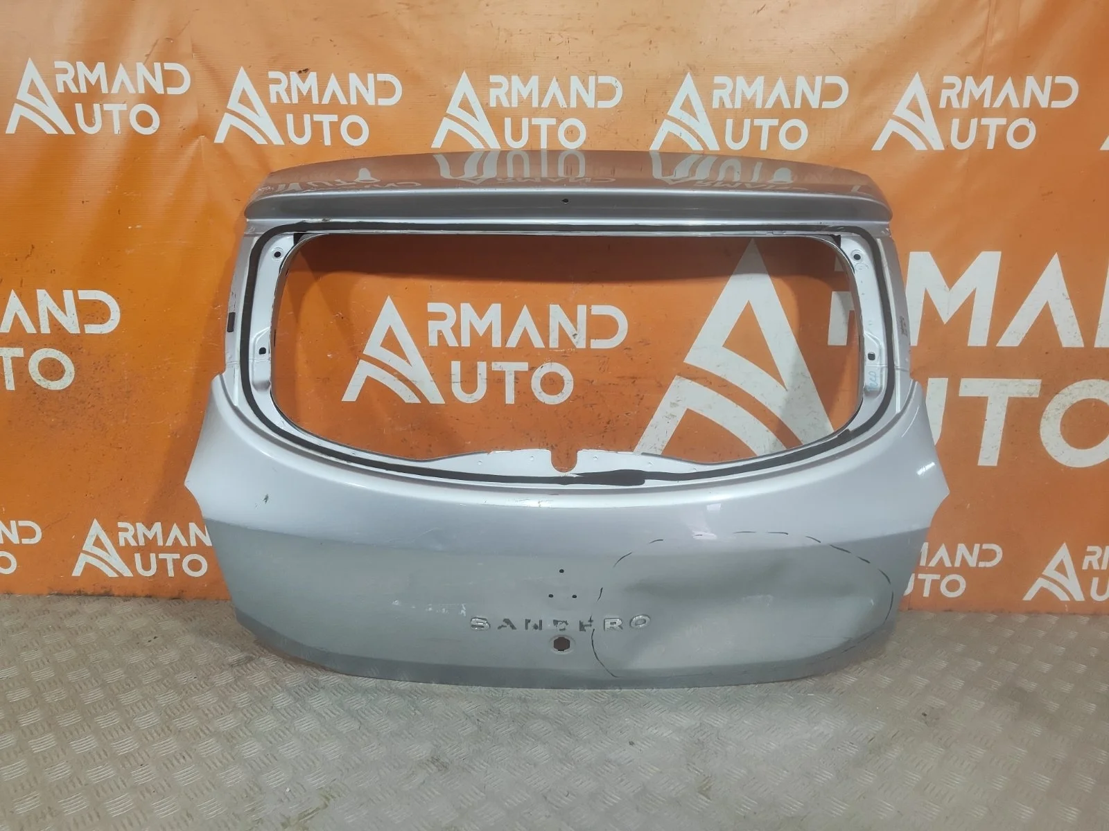 Дверь багажника Renault Sandero 2013-2022
