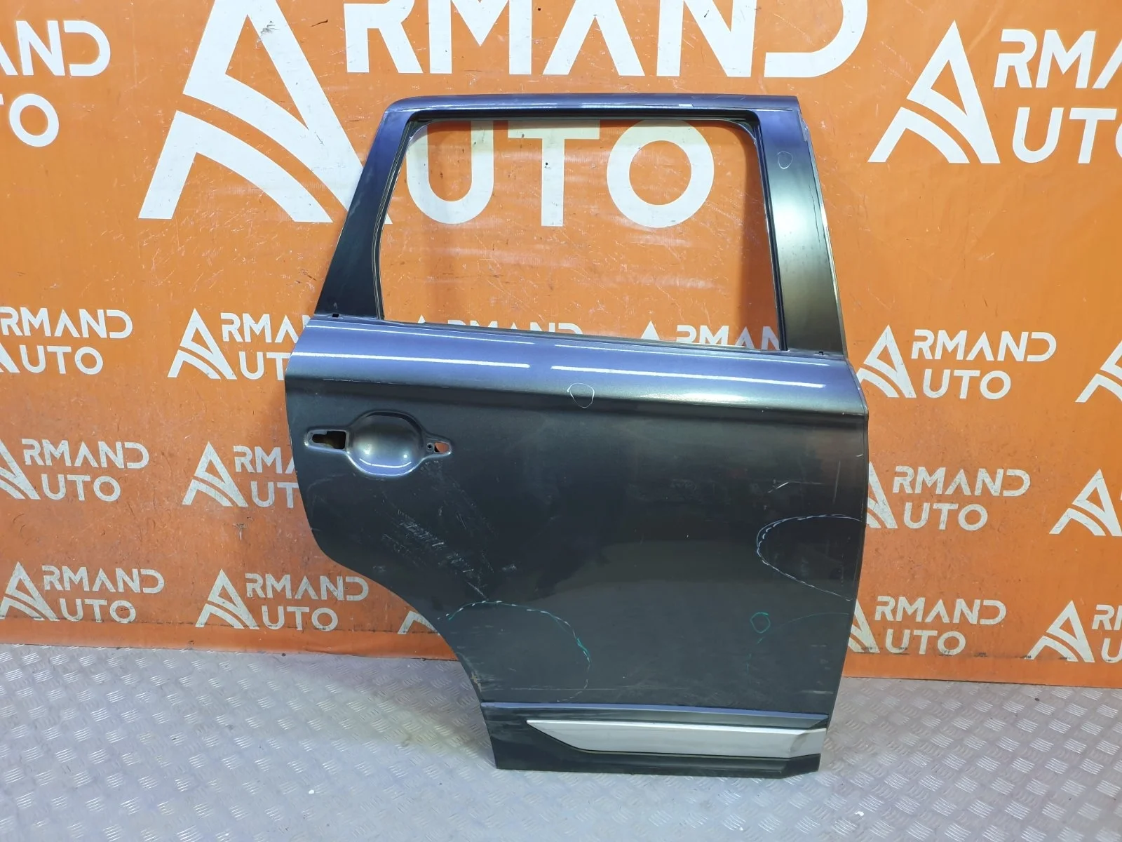 Дверь Mitsubishi Outlander 2015-нв 3