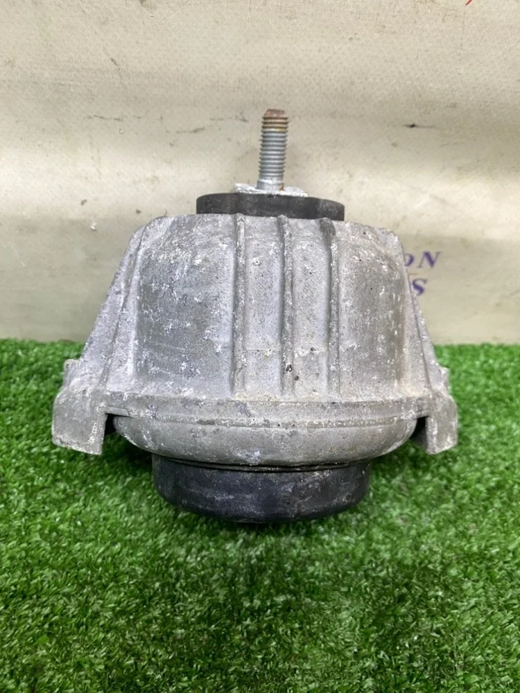 Подушка двигателя BMW 335i E93