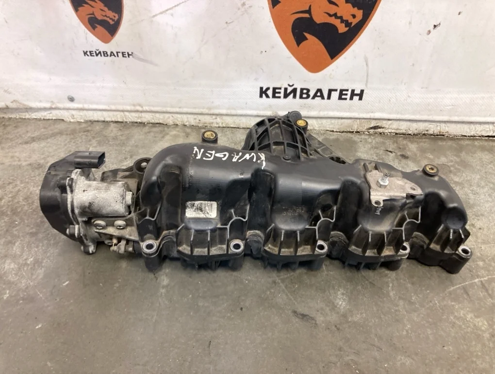 Коллектор впускной Volkswagen Passat 2009 B6