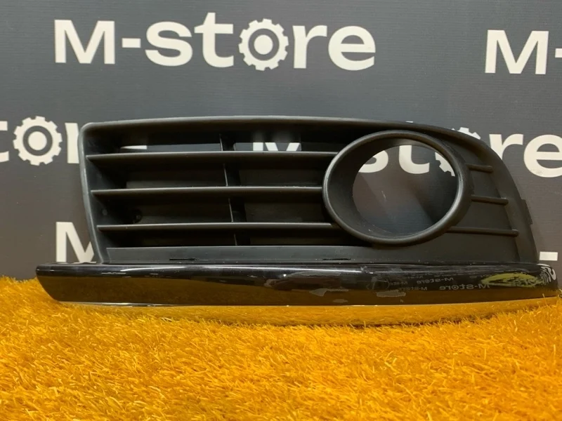 Оправа туманки Volkswagen JETTA 2010 1K