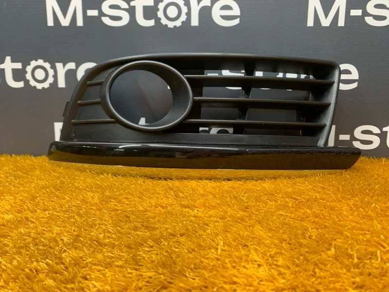 Оправа туманки Volkswagen JETTA 2010 1K