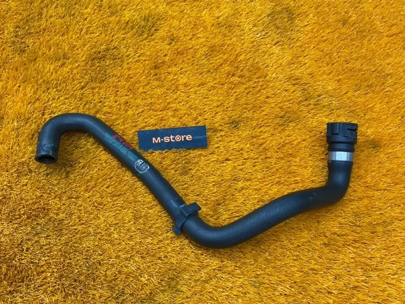 Патрубок отопителя BMW 3-Series 2004 E46