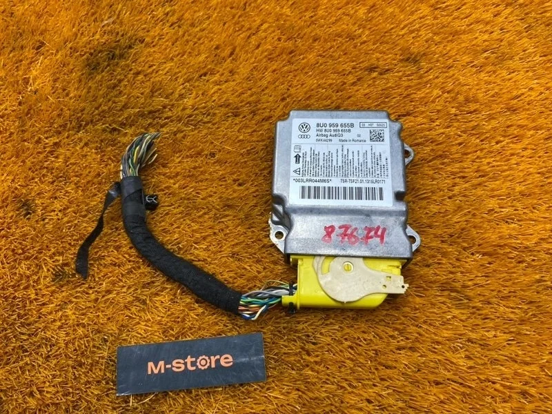 Блок управления airbag Audi Q3 2013 8U