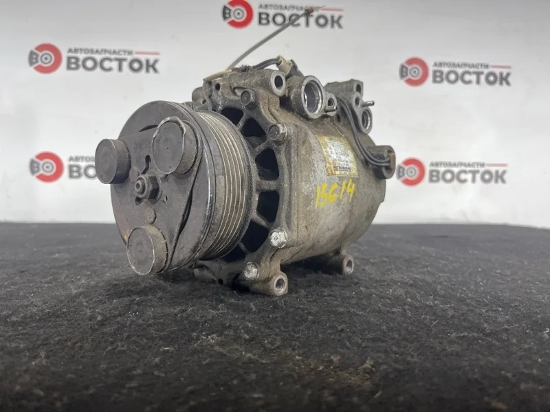 Компрессор кондиционера Mitsubishi Outlander 2003-2006 MN185575 CU2W 4G63