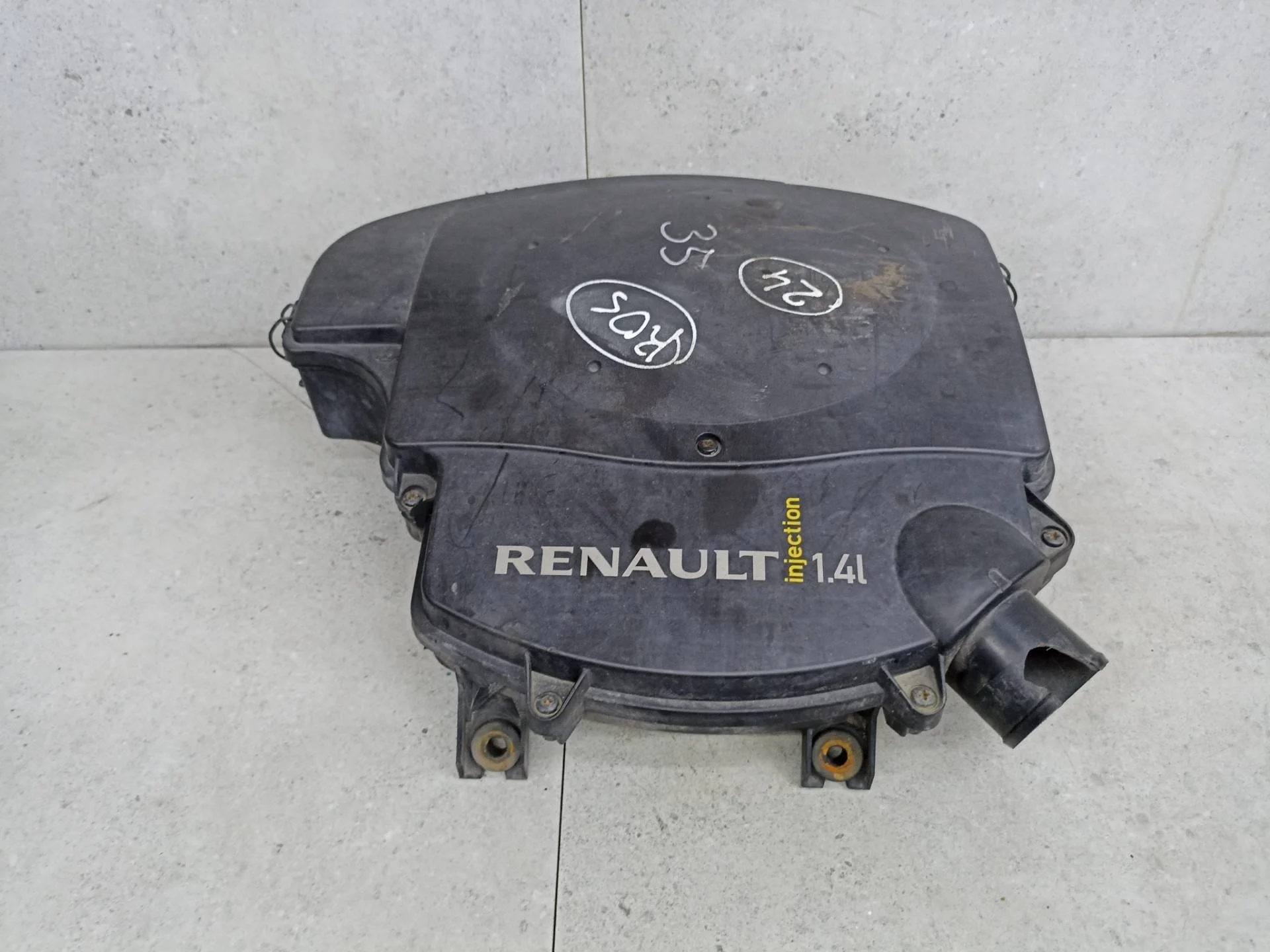 Корпус воздушногo фильтра Renault Logan рест. 2009