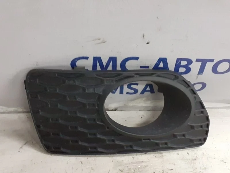 Решетка ПТФ Volvo Xc70 2008-2012 30678689 ХС70 3.2, левая