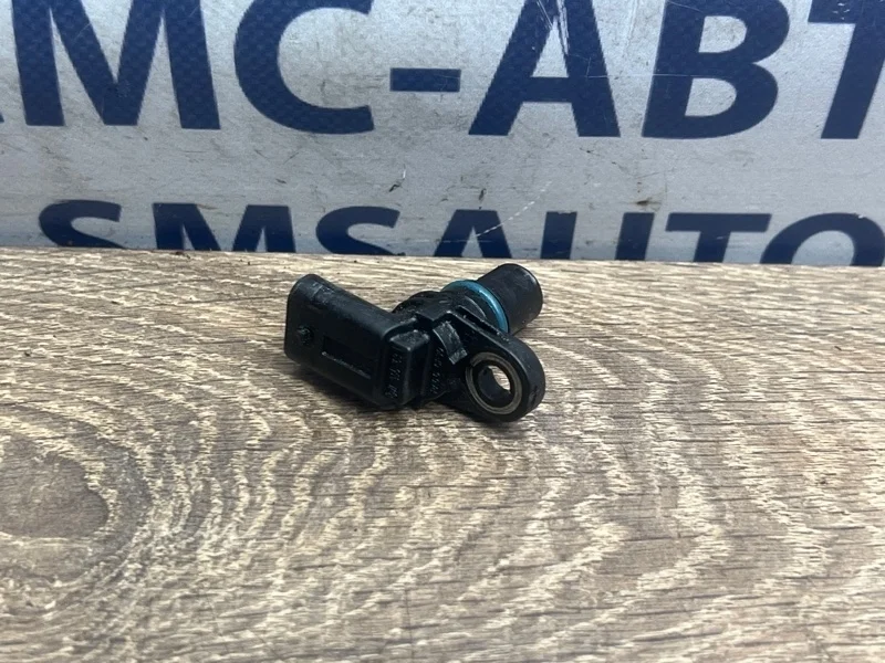 Датчик распредвала Audi A6 07L905163C 4G 2.8 CHV