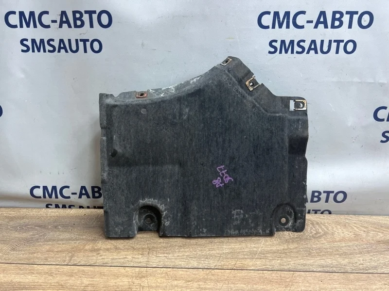 Защита днища Audi A8 2012 4H0825190B D4 3.0 CGW, передняя правая