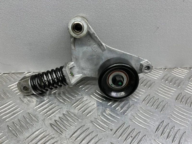 Натяжитель Toyota Camry V40