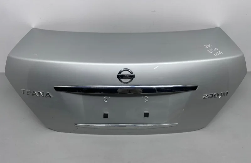 Крышка багажника Nissan Teana J31