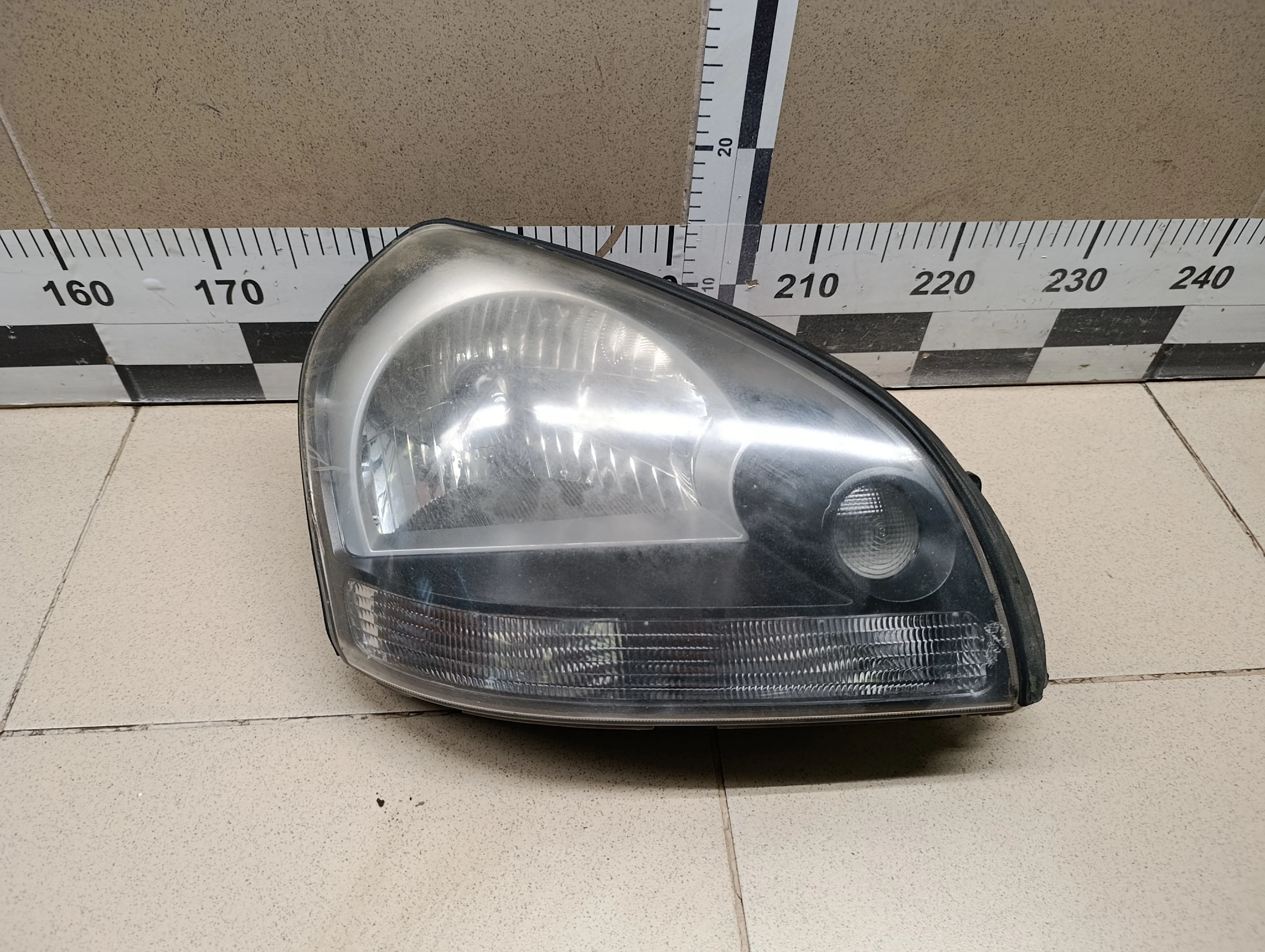 Фара правая Tucson 2004-2010