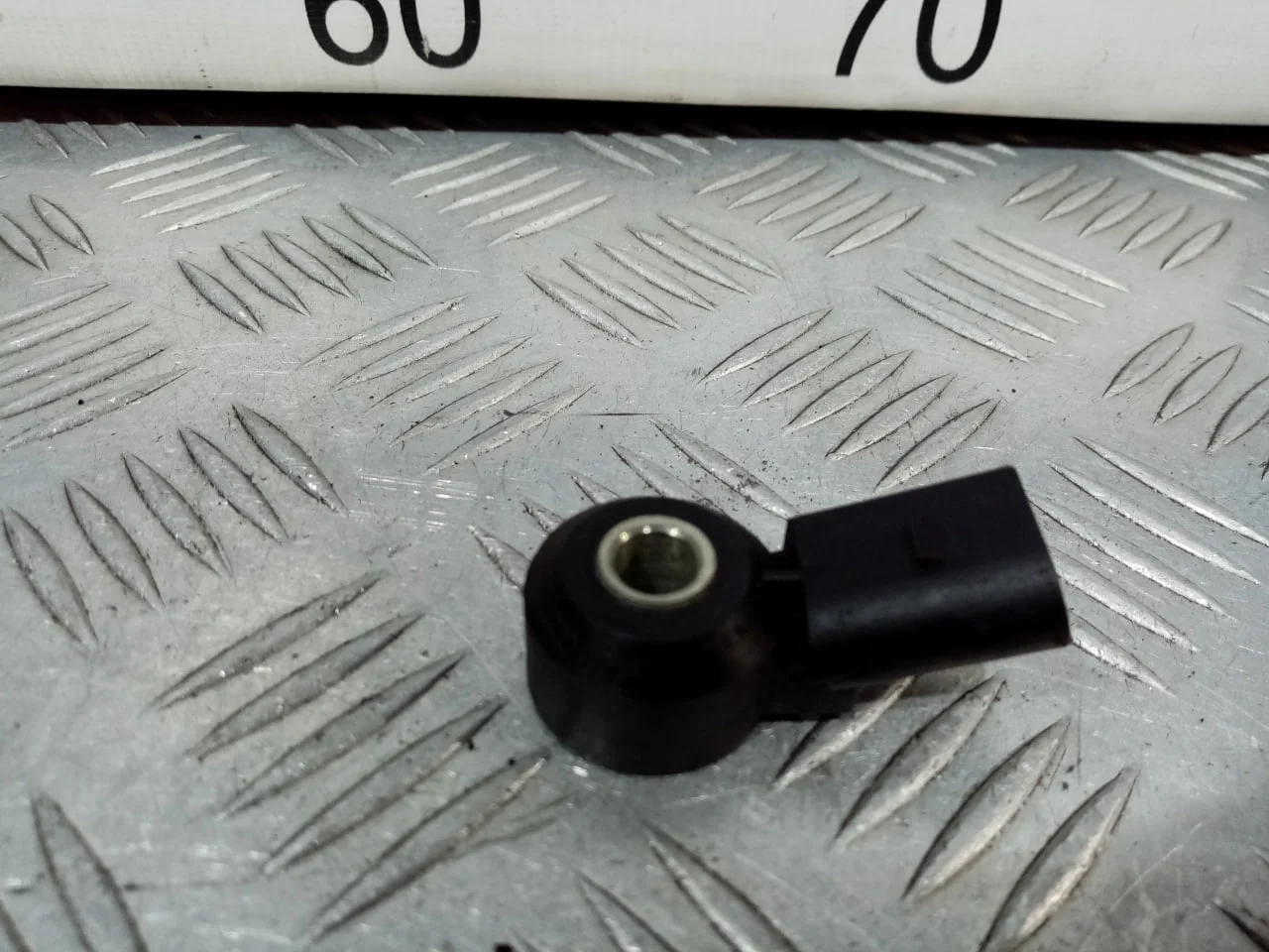 [Б/У] Датчик детонации Audi Volkswagen Skoda [Код: 00632447 ]
