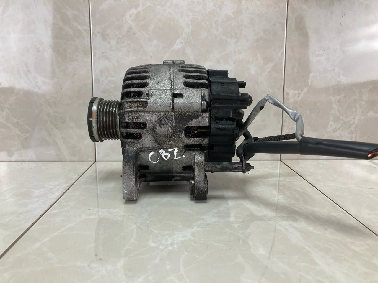 Генератор Skoda Fabia 2 2007-2015 03F903023E 1.2 CBZ