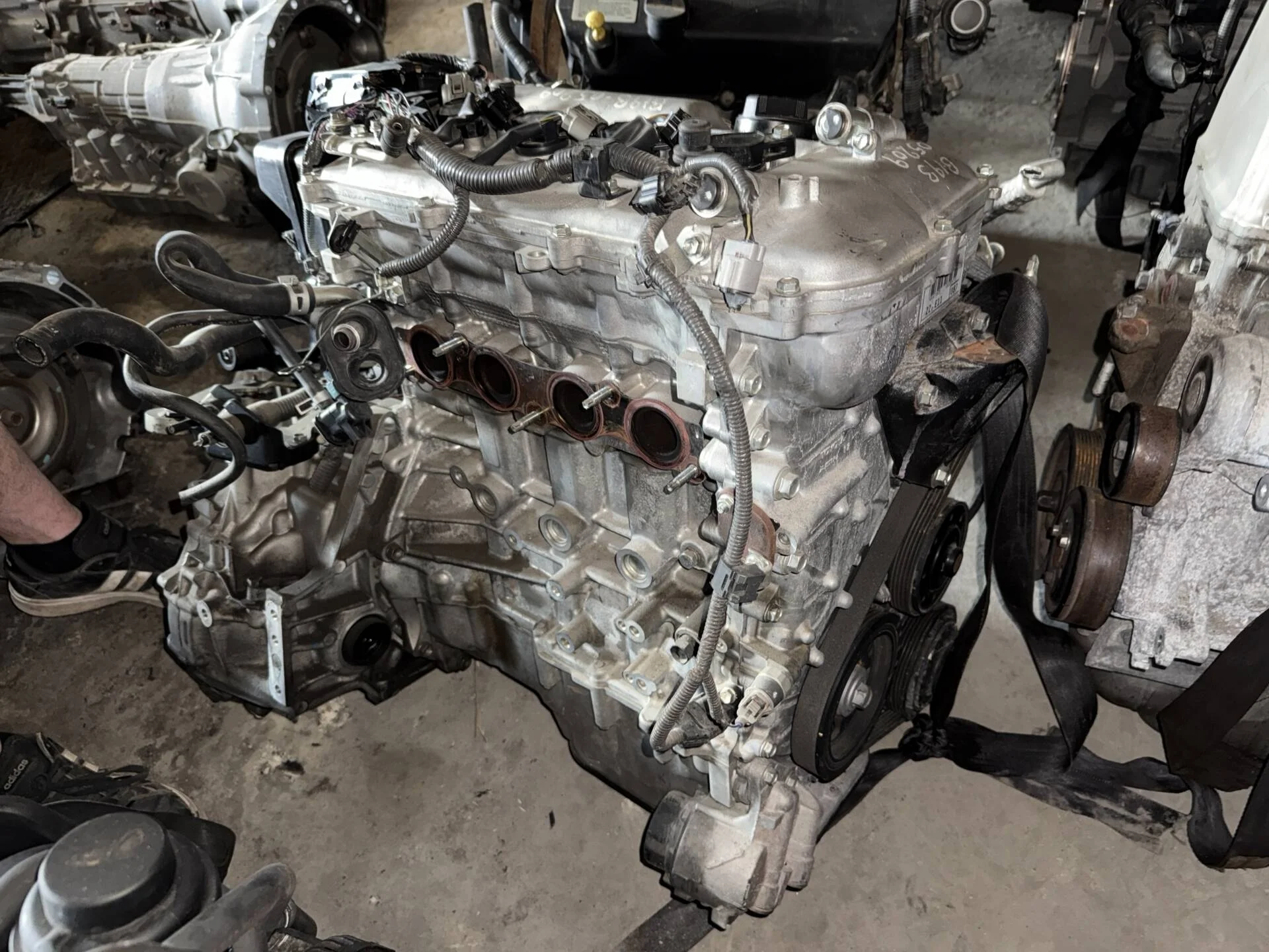 Двигатель Toyota Corolla E180 2ZR-FE