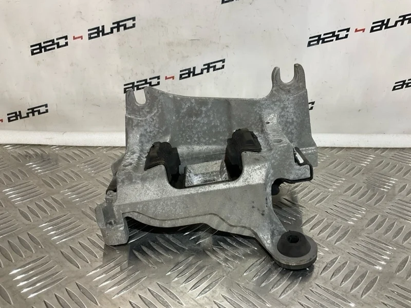 Опора АКПП Renault Megane 2014 112206677R 3 2.0, левая