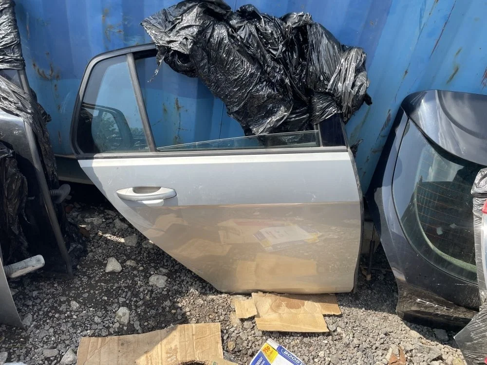 дверь задняя правая volkswagen golf 7