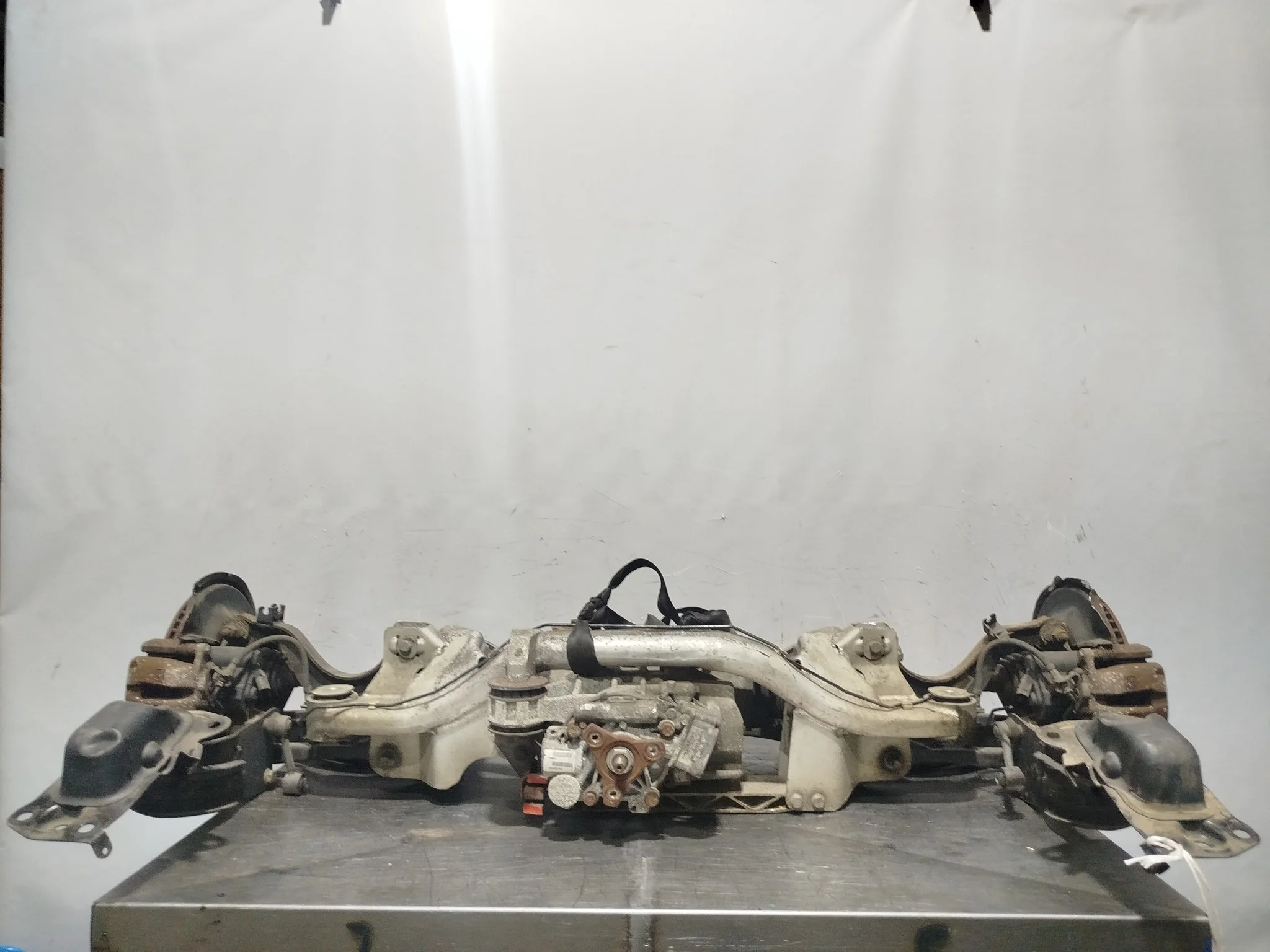 БАЛКА ПОДВЕСКИ ЗАДНЯЯ AUDI VOLKSWAGEN PASSAT PASSAT CC Q3 TIGUAN 357 358 362 365 3C2 3C5 5N1 5N2 8UB 8UG B6 B7 ЗАДНЯЯ В СБОРЕ 4WD ABS 5N0505235AB S3736
