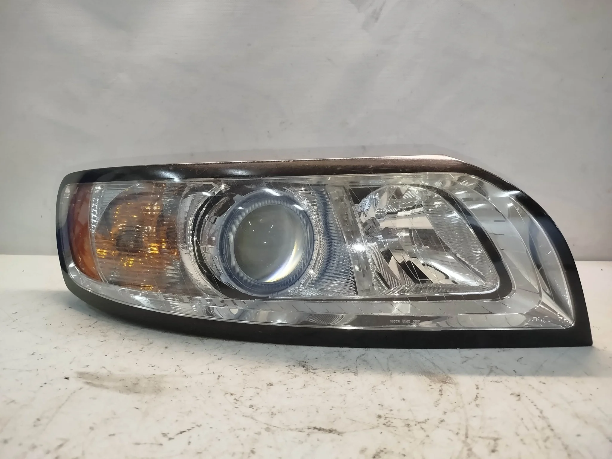 ФАРА VOLVO S40 V50 MS MW CHROME XENON ПРАВАЯ 2 МОДЕЛЬ 31299616 KB626