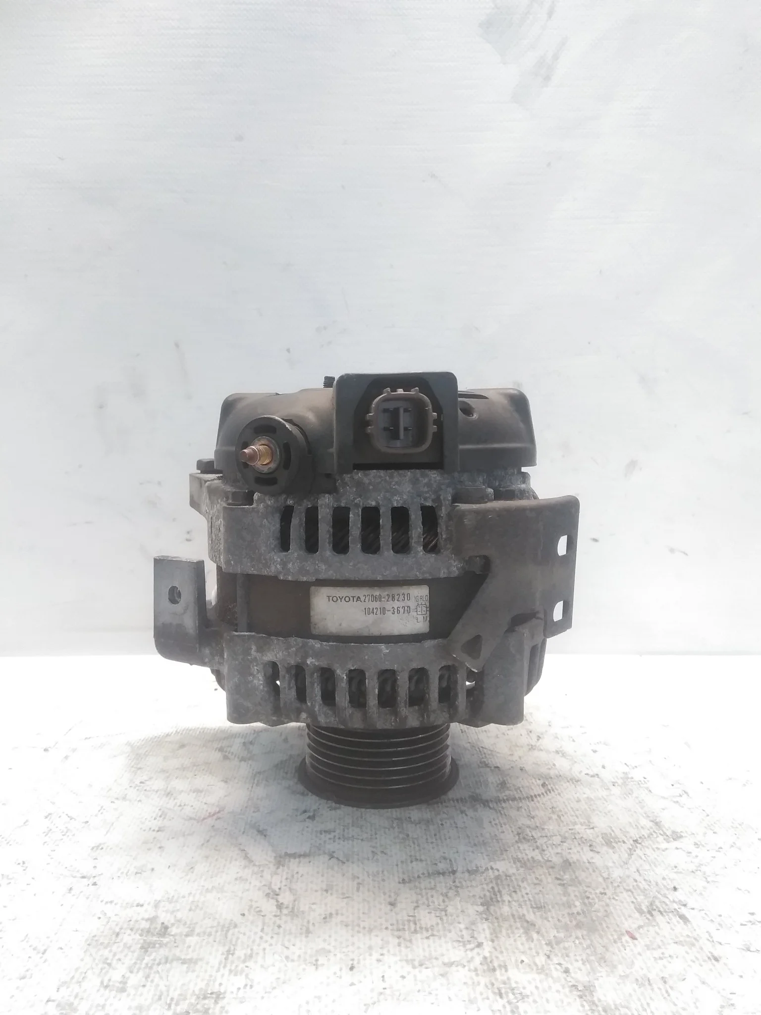 ГЕНЕРАТОР TOYOTA 1AZ-FSE 2AZ-FE ... ISIS KLUGER V NOAH PICNIC VOXY ... ANM10W ANM15G ANM15W AZR60G AZR65G 2706028230 КВАДРАТНАЯ ФИШКА 4 КОНТАКТА 130A D4116