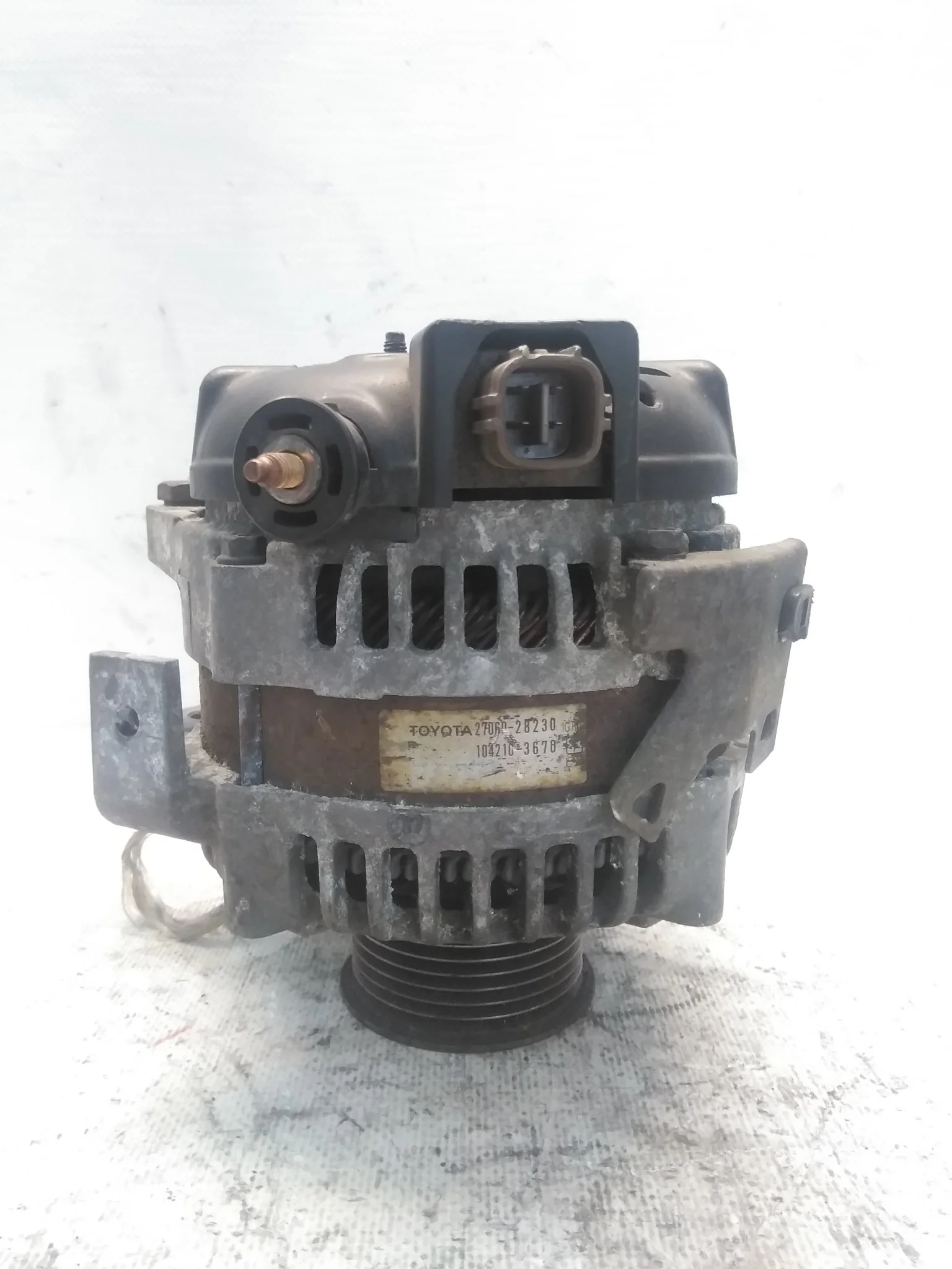 ГЕНЕРАТОР TOYOTA 1AZ-FSE 2AZ-FE ... ISIS KLUGER V NOAH PICNIC VOXY ... ANM10W ANM15G ANM15W AZR60G AZR65G 2706028230 КВАДРАТНАЯ ФИШКА 4 КОНТАКТА 130A D4120