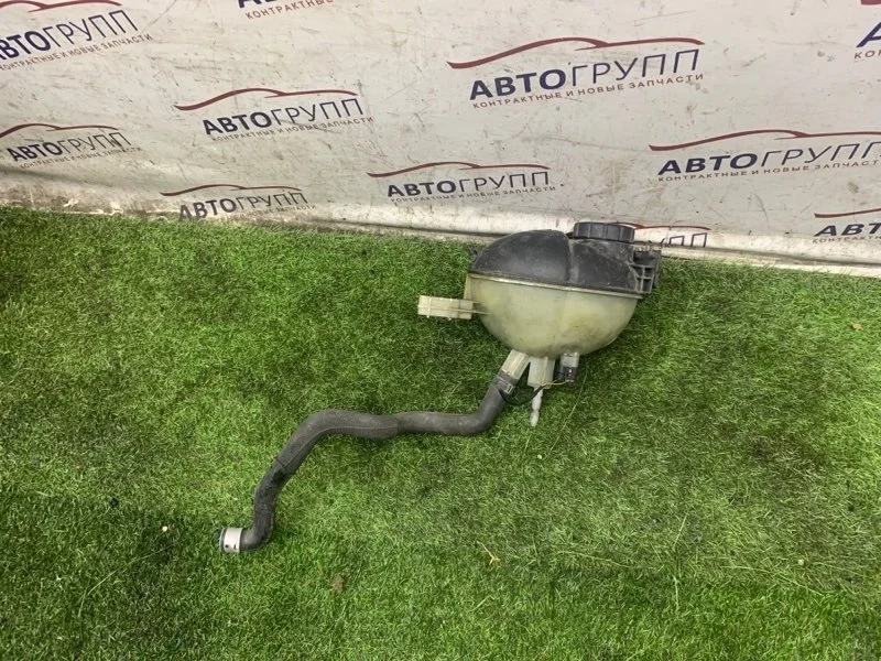 Бачок расширительный MB C250 2012 W204 Рест