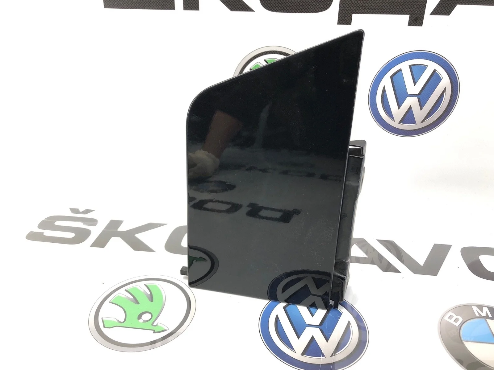 Лючок бензобака Volkswagen Transporter 2006 7H0809905B T5 2.5 BNZ