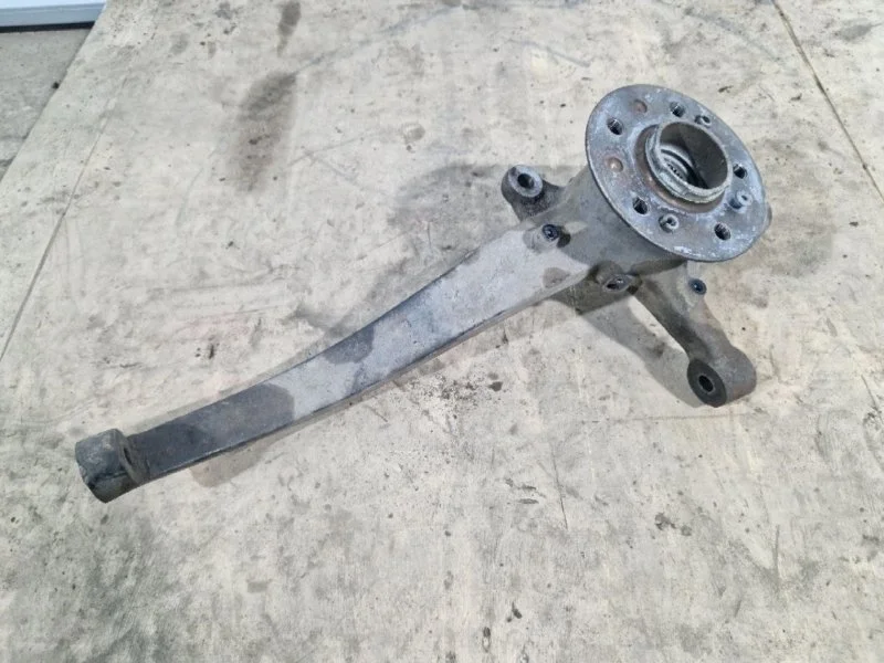 Поворотный кулак Mercedes-Benz ML164 2006