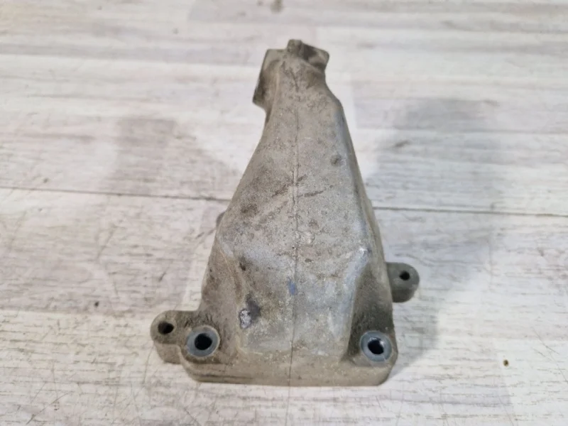 Кронштейн двигателя Mercedes-Benz ML164 2006