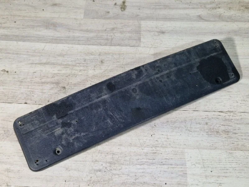 Накладка крепления номера Mercedes-Benz ML164 2006